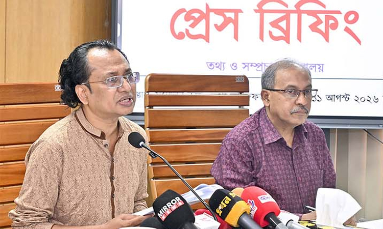 মাসে একদিন স্কুল শিক্ষার্থীদের জুলাই জাদুঘর পরিদর্শনের ব্যবস্থা করা হবে : তথ্য উপদেষ্টা