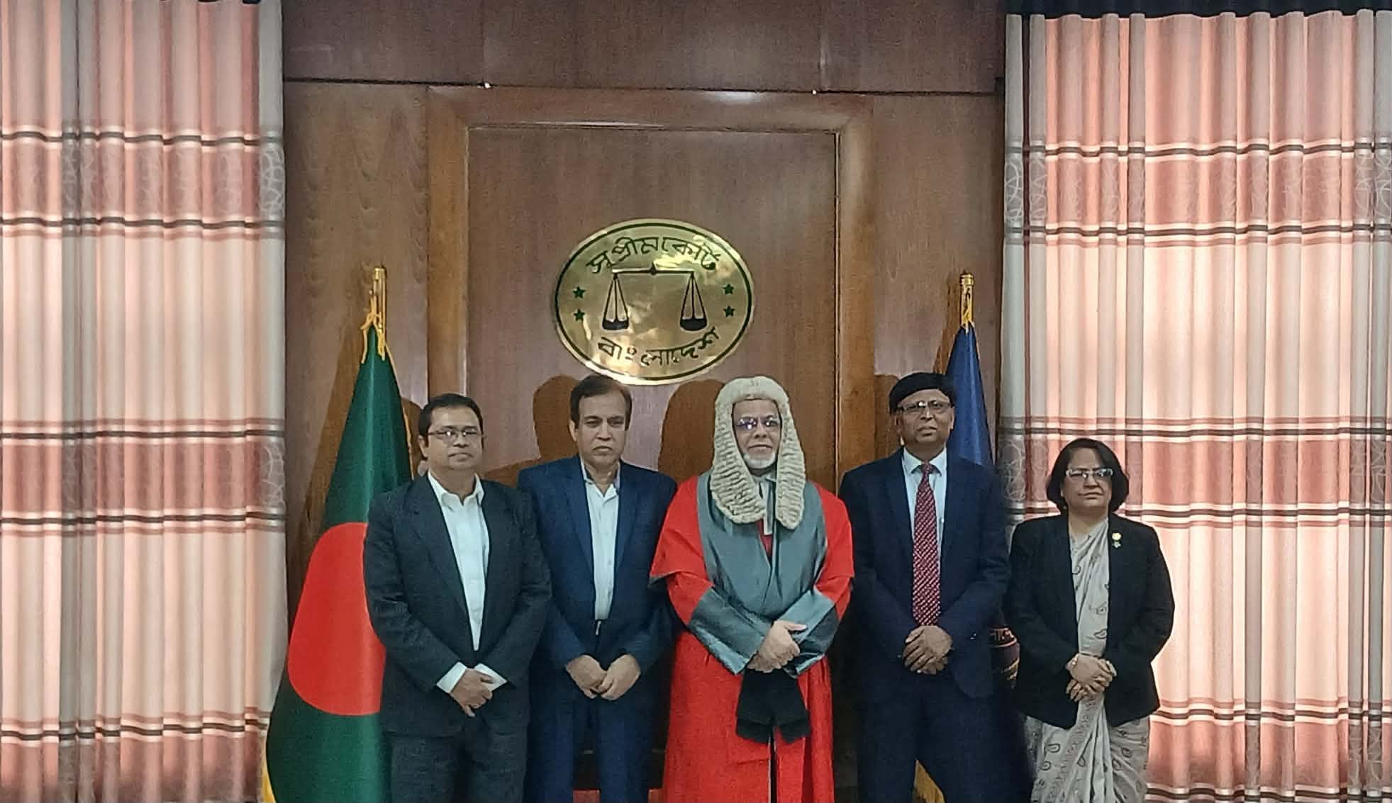 পিএসসির নতুন ৪ সদস্যের শপথ গ্রহণ