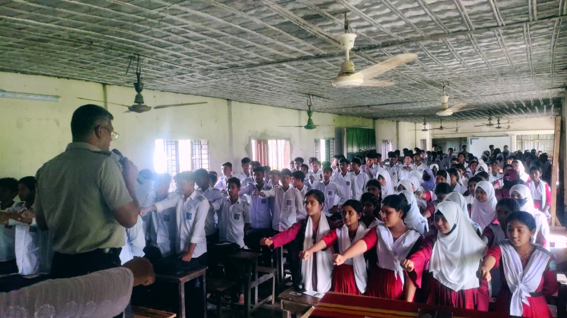 নেত্রকোণায় মাদকবিরোধী সভা ও কুইজ প্রতিযোগিতা অনুষ্ঠিত