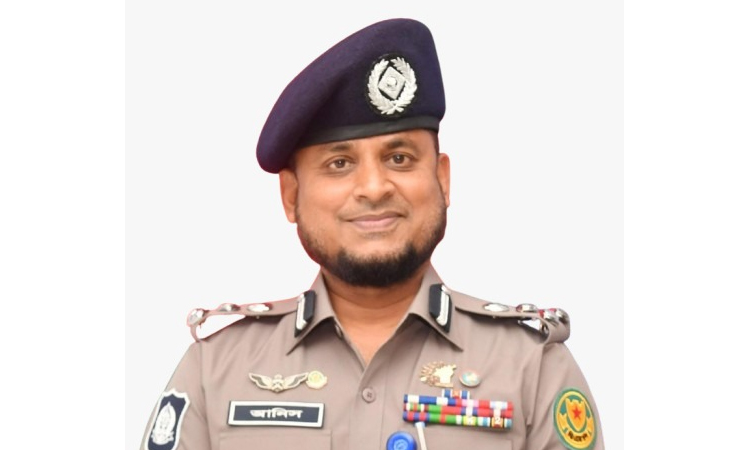 ডিএমপি’র অতিরিক্ত পুলিশ কমিশনার (ট্রাফিক) আনিছুর রহমান। ফাইল ছবি