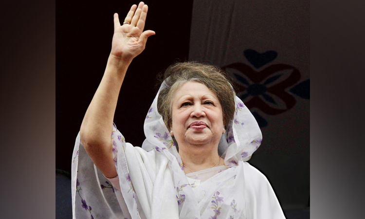 বেগম খালেদা জিয়া : গৃহবধূ থেকে আপসহীন নেত্রী