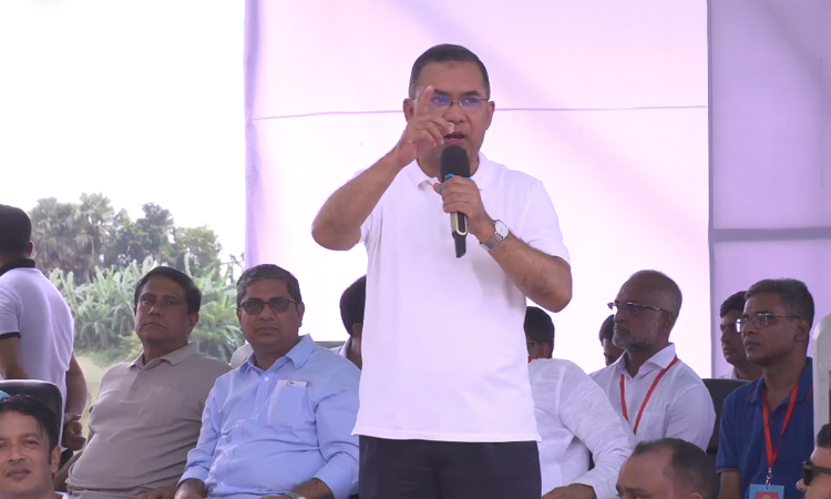 কিশোরগঞ্জে পৌঁছেছেন প্রধানমন্ত্রী