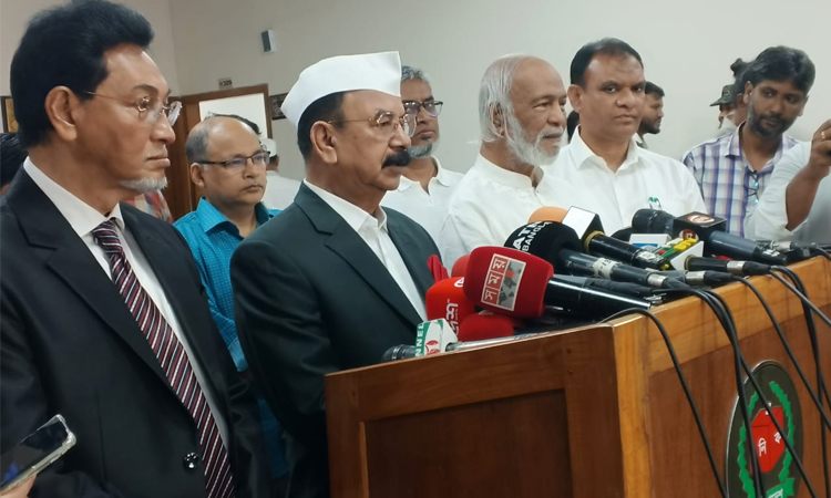 প্রচলিত সংবিধান অনুযায়ীই আমাদের চলতে হবে : গয়েশ্বর চন্দ্র রায়