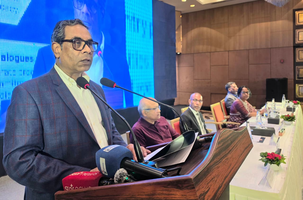 সমন্বিত ‘ন্যাশনাল আই কেয়ার প্ল্যান’ চূড়ান্ত করছে সরকার: স্বাস্থ্য প্রতিমন্ত্রী 