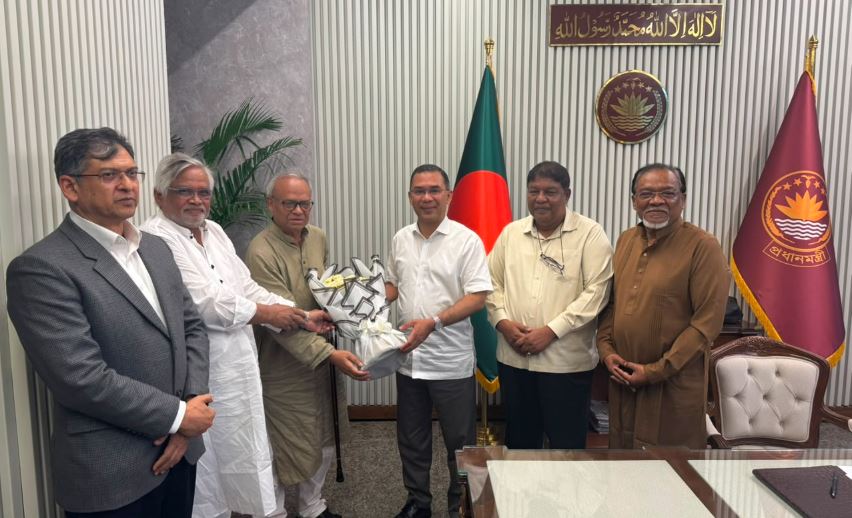 প্রধানমন্ত্রীর সঙ্গে বিএনপির স্থায়ী কমিটির নতুন ৪ সদস্যের সাক্ষাৎ