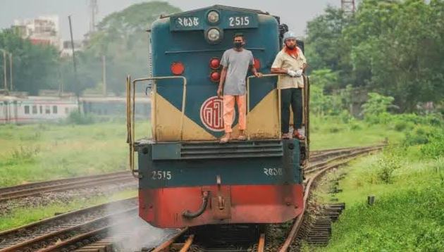 নীলফামারীতে ট্রেন দুর্ঘটনায় নিহত ব্যক্তির পরিচয় মিলেছে 