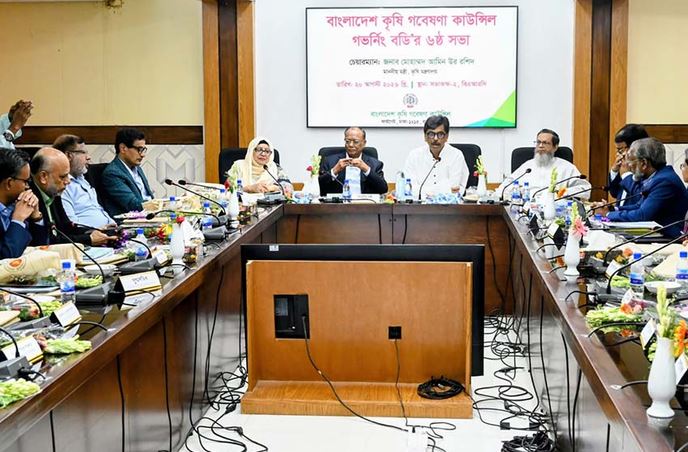 নিরাপদ খাদ্য উৎপাদনে পেস্টিসাইড নিয়ন্ত্রণে কৃষকদের প্রশিক্ষণ দেওয়া হবে : কৃষিমন্ত্রী