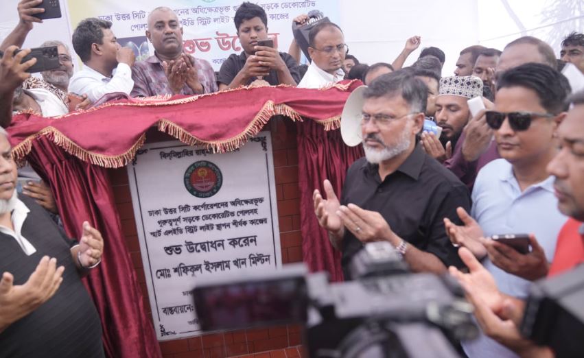 প্রধান সড়কে ডেকোরেটিভ পোল স্থাপন করবে ডিএনসিসি : প্রশাসক