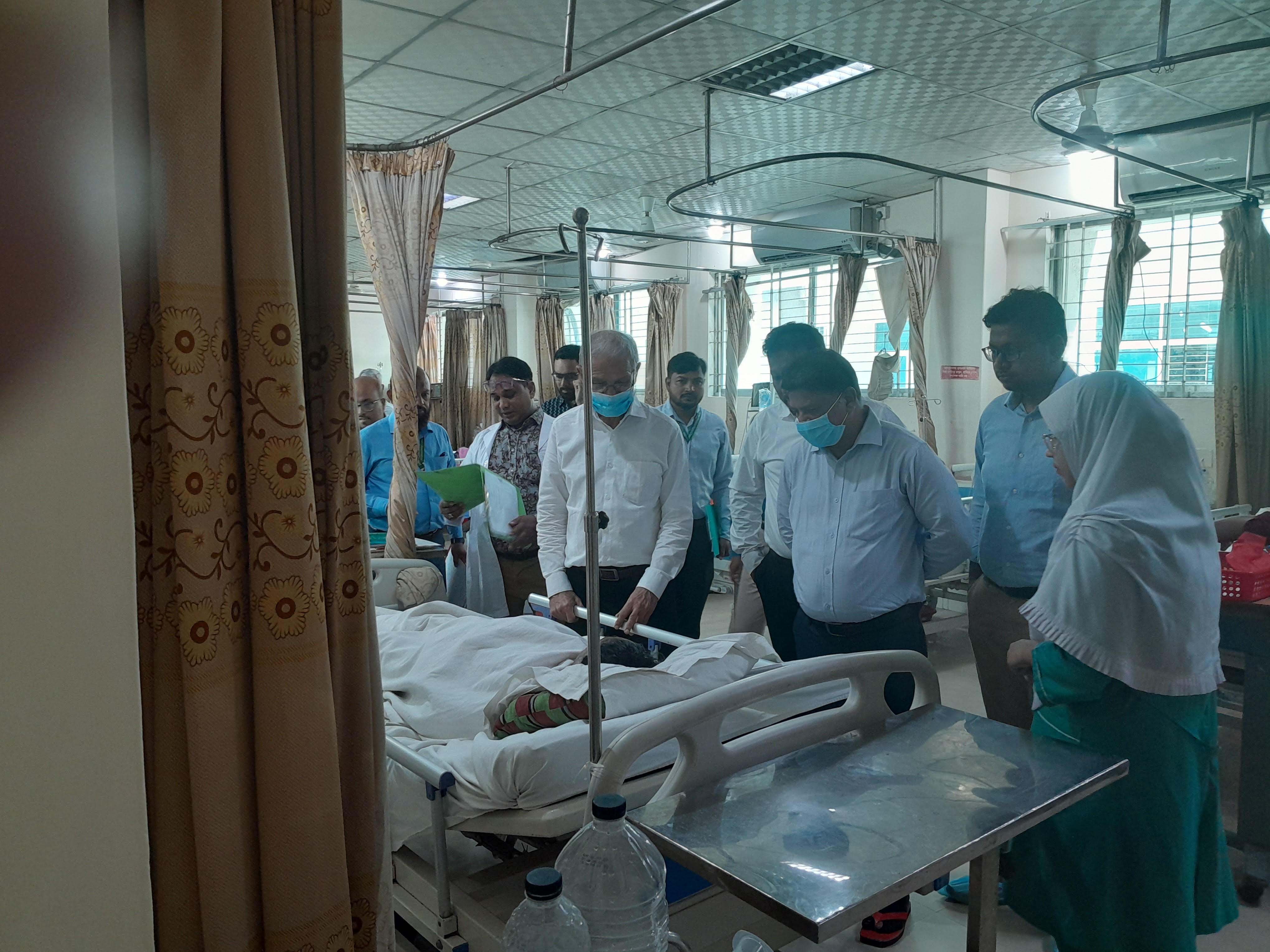দিনাজপুর জিয়া হার্ট ফাউন্ডেশন পরিদর্শন করেছেন যুগ্ম সচিব রফিকুল ইসলাম