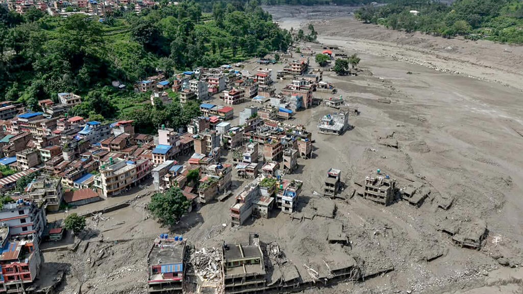 নেপালে আকস্মিক বন্যায় নিখোঁজ বিদেশিরা
