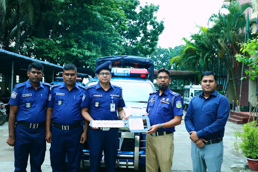 সাধারণ মানুষের নিরাপত্তা নিশ্চিত করতে জেলা পুলিশ প্রতিশ্রুতিবদ্ধ: এসপি নেত্রকোণা