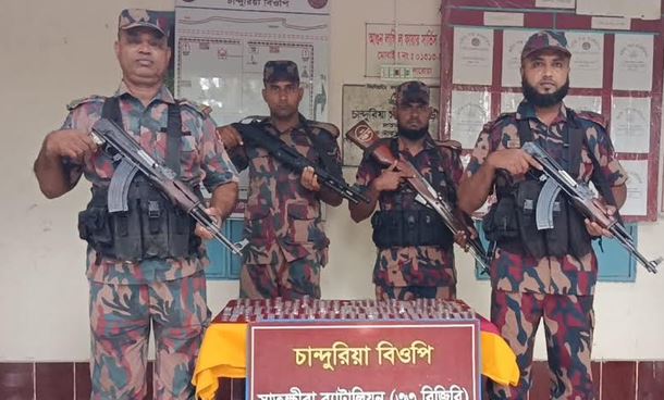সাতক্ষীরা সীমান্তে ভারতীয় মোবাইল ফোনের যন্ত্রাংশ জব্দ