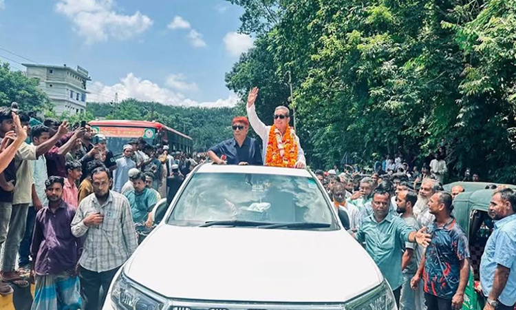 রাঙামাটিতে নবগঠিত জেলা পরিষদ চেয়ারম্যান ও সদস্যদের গণসংবর্ধনা