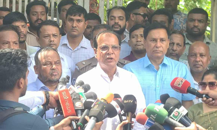 শিক্ষকসহ ৪ জনকে হত্যাকাণ্ডে দৃষ্টান্তমূলক শাস্তি হবে : ত্রাণমন্ত্রী