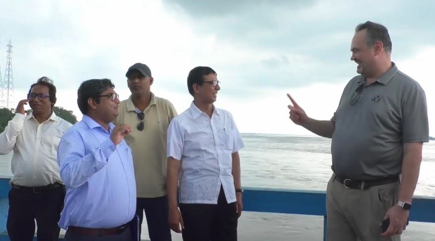 তিস্তা ব্যারাজ পরিদর্শনে মার্কিন রাষ্ট্রদূত