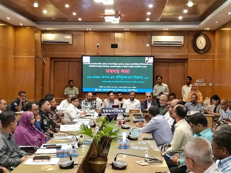 দেশের উন্নয়নে সরকারি কর্মকর্তা ও জনপ্রতিনিধিদের একসঙ্গে কাজ করতে হবে : বিমানমন্ত্রী