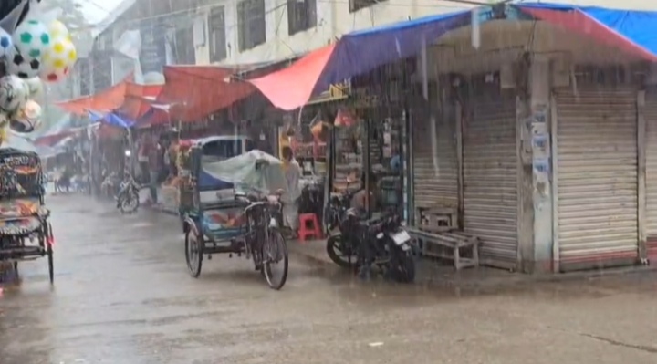 পটুয়াখালীতে দুই দিন ধরে ভারী বৃষ্টি অব্যাহত 