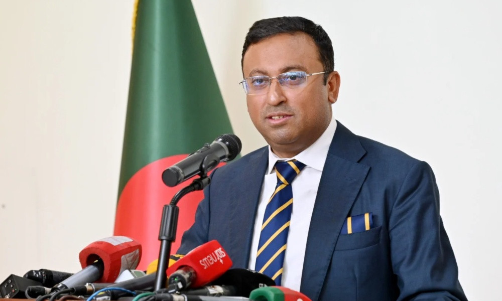 জাতীয় স্বার্থকে সর্বোচ্চ গুরুত্ব দিয়ে বাংলাদেশের পররাষ্ট্রনীতি পরিচালিত হচ্ছে : হুমায়ুন কবির