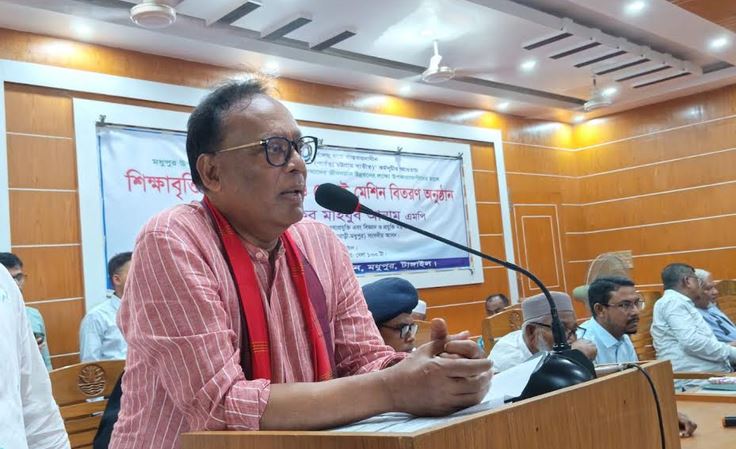 ক্ষুদ্র নৃ-গোষ্ঠীর মানুষের জীবনমান উন্নয়নে কাজ করছে সরকার : টেলিযোগাযোগ মন্ত্রী 