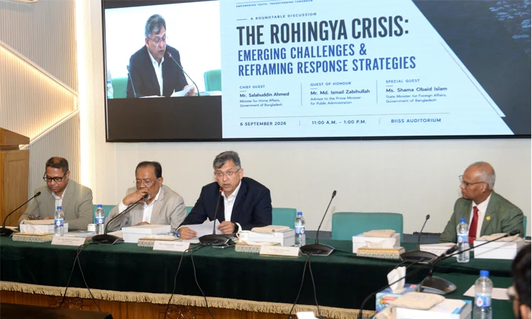 মানবিক সহায়তার পাশাপাশি রোহিঙ্গা সংকটের টেকসই রাজনৈতিক সমাধান নিশ্চিত করতে হবে : স্বরাষ্ট্রমন্ত্রী