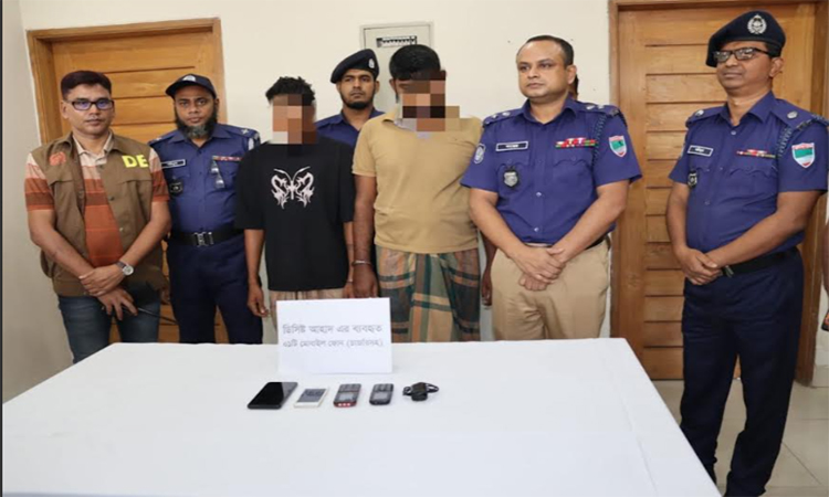 বাগেরহাটে একই পরিবারের তিন খুনের রহস্য উদঘাটন