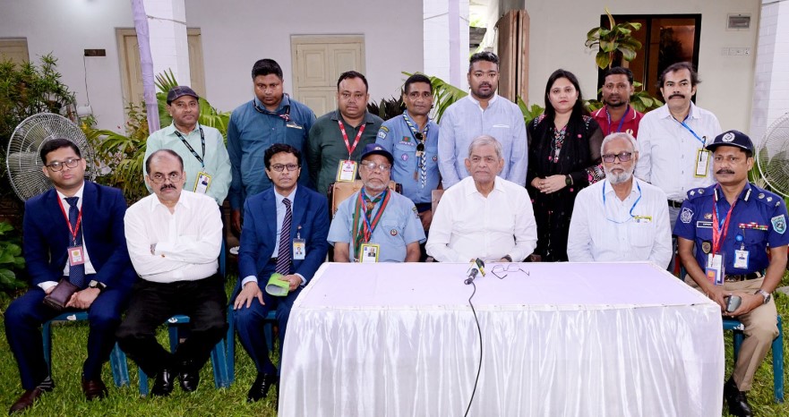 রাষ্ট্রপতির সঙ্গে ঠাকুরগাঁও প্রেস ক্লাবের নির্বাহী পরিষদের মতবিনিময়