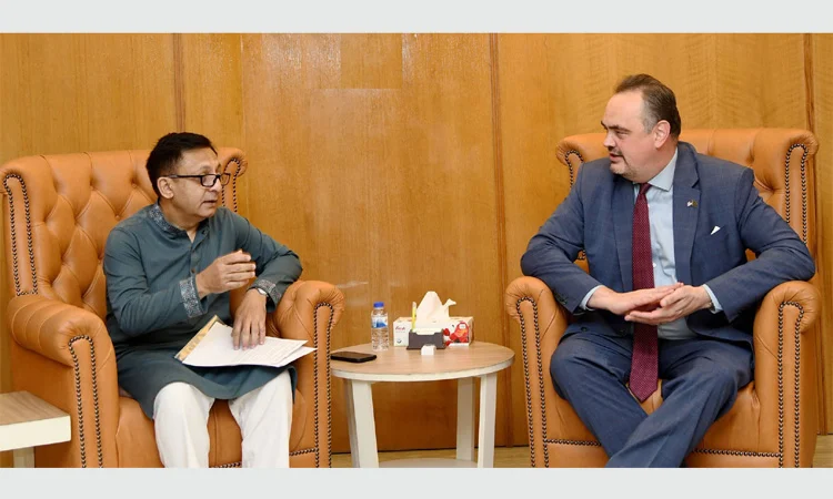 বাণিজ্য ও বিনিয়োগ বাড়াতে বাণিজ্যমন্ত্রীর সঙ্গে মার্কিন রাষ্ট্রদূতের বৈঠক