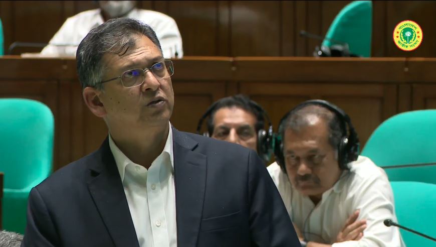 পলাতক আসামিদের দেশে ফেরাতে সরকার কোনো গাফিলতি করবে না : স্বরাষ্ট্রমন্ত্রী