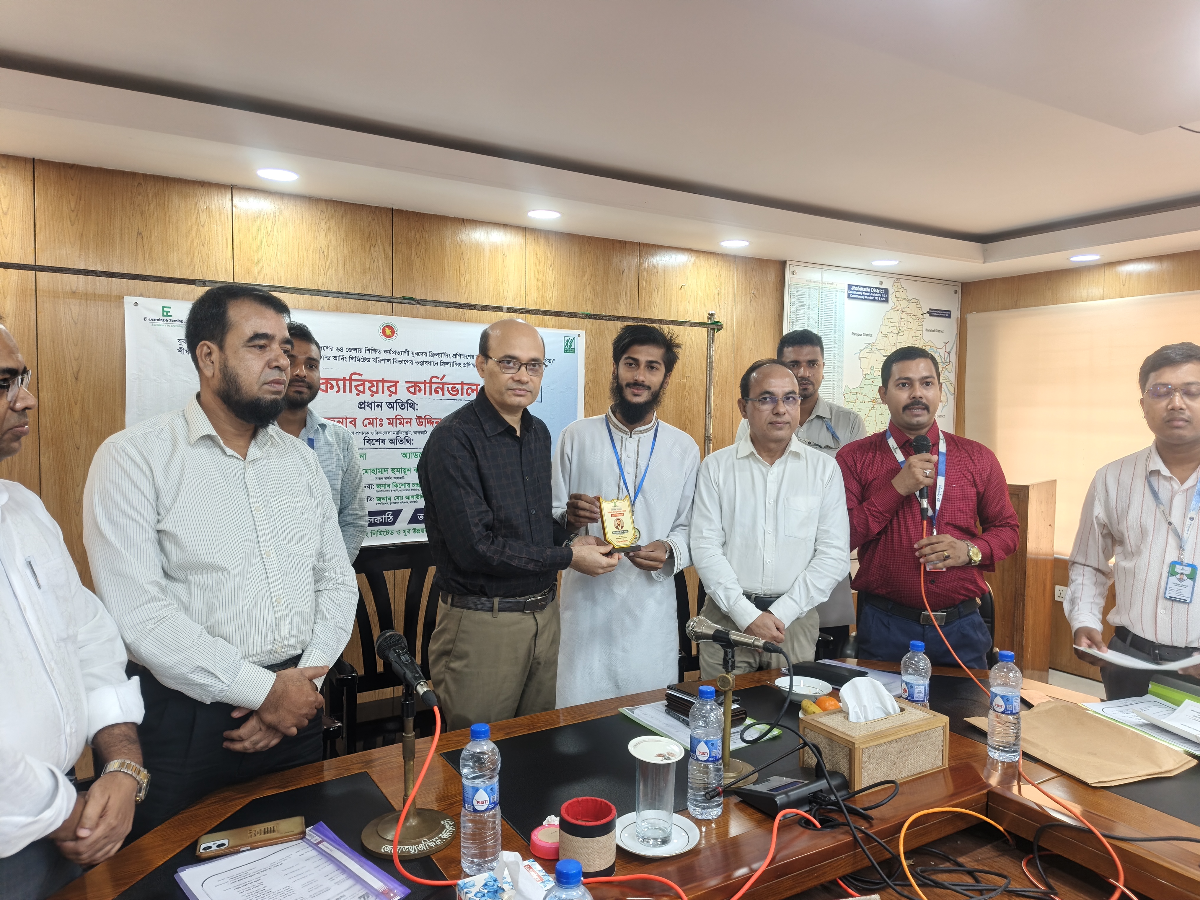 ঝালকাঠিতে ফ্রিল্যান্সারদের ‘ডিজিটাল ক্যারিয়ার কার্নিভাল’ অনুষ্ঠিত
