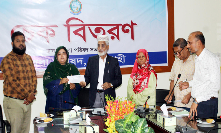 ধর্মীয় নেতা ও সেবাকর্মীদের জন্য রাষ্ট্রীয় সম্মানিতে ১,১০০ কোটি টাকা বরাদ্দ: ধর্মমন্ত্রী